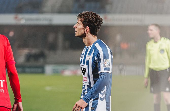 Betinia Liga -Esbjerg forlænger med Patrick Tjørnelund