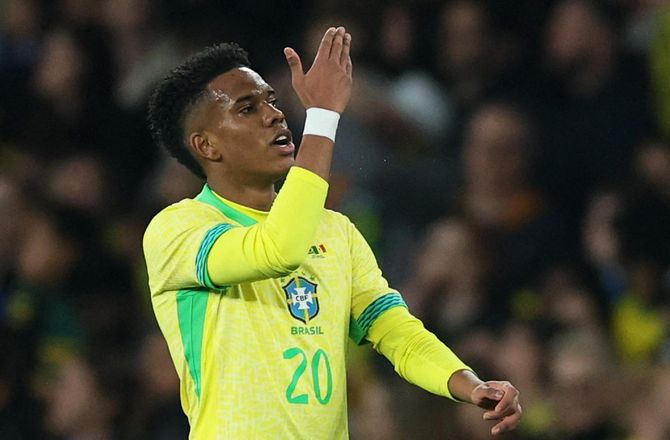 Venskabskampe -Ancelotti hylder Estevão: Godt for Brasiliens fremtid