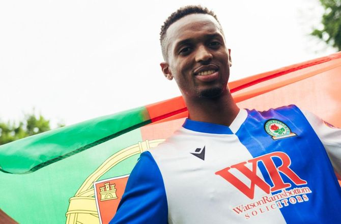 Championship -Blackburn handler i Portugal 