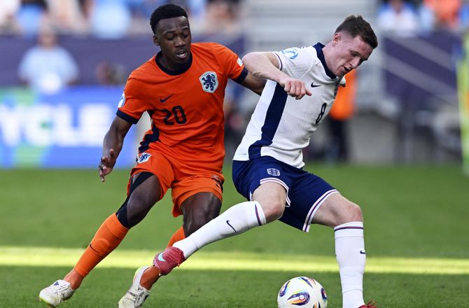 Premier League -Officielt: Brenford køber 20-årig hollænder