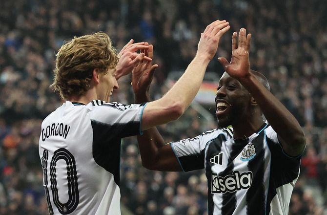 Champions League -Newcastle ordnede PSV - Atalanta dummede sig