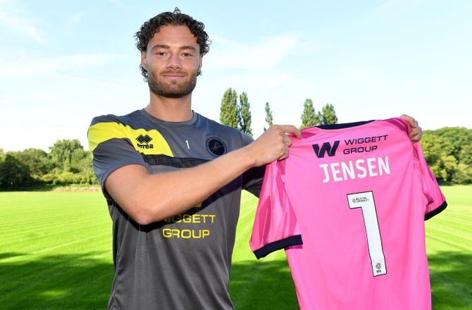 Championship -Lukas Jensen på rundens hold i England