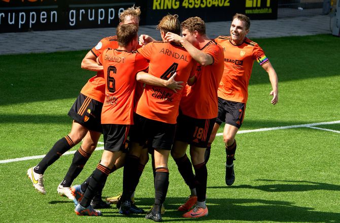NordicBet Liga -Hillerød-back overraskede med vildt frispark 