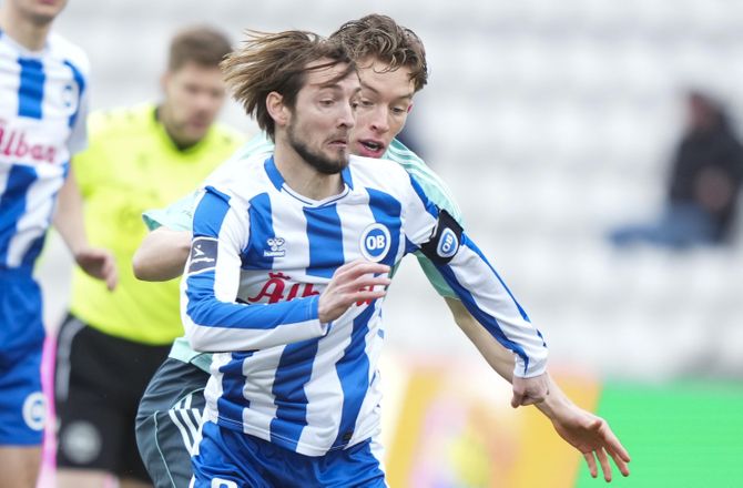 3F Superliga -Rasmus Falk kaster top-6-håndklædet i ringen