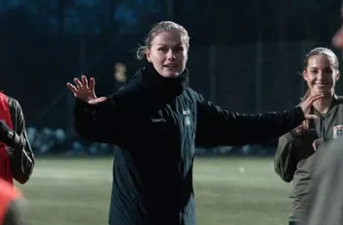 Gjensidige Kvindeliga  -Stopper karrieren for AGF's kvinder - skal være assistent