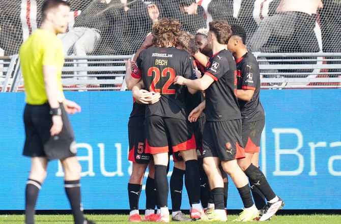 3F Superliga -SLUT: AaB-FC Midtjylland minut for minut