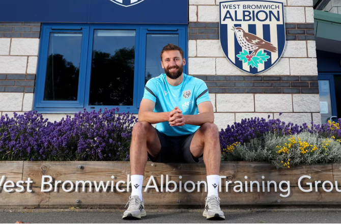 International -Bekræftet: Liverpool-stopper rykker til West Brom