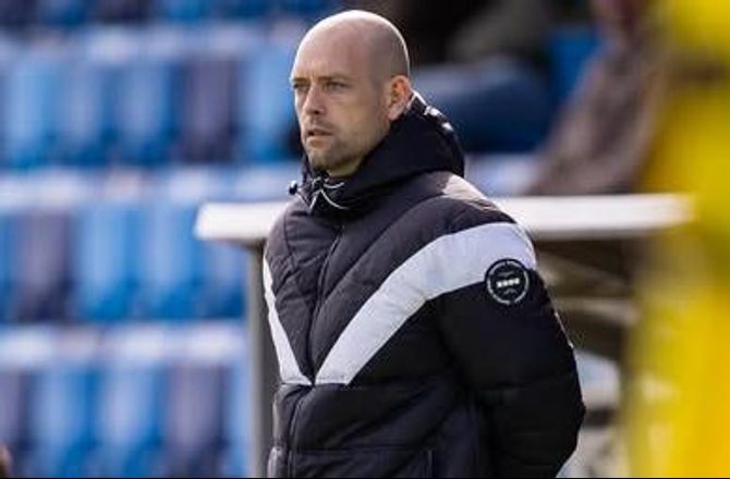 Betinia Liga -Køge-træner erkender: Møder spillere fra en højere hylde