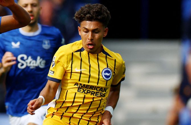 Championship -Brighton-kant skifter permanent til Middlesbrough