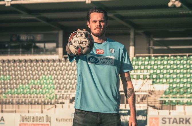 Veikkausliga -Oscar Linnér flytter til Finland med sin bror