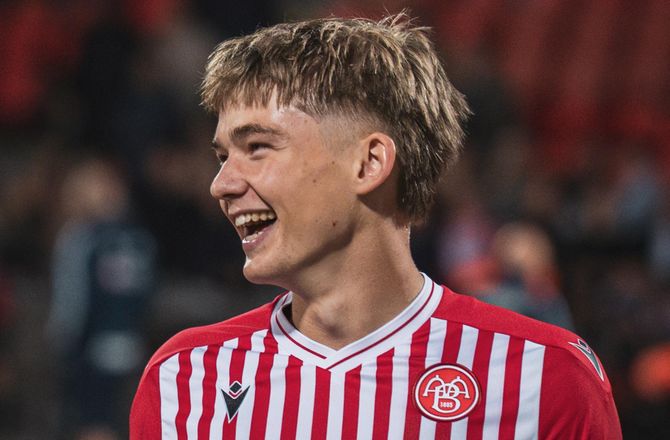 Betinia Liga -Medie: AaB får 15 millioner for Bomholt