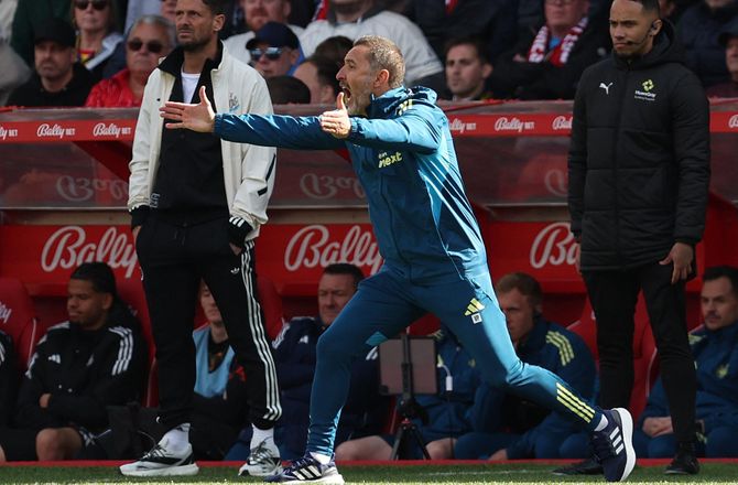 Premier League -Målløs Forest-boss: Hvornår er der hånd på bolden?