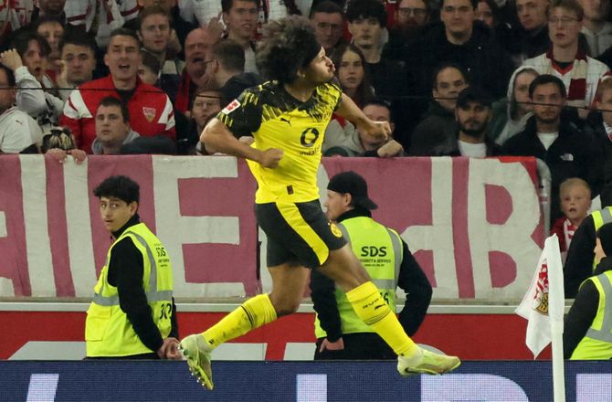 Bundesliga -Adeyemi og Brandt dukkede Stuttgart i overtiden