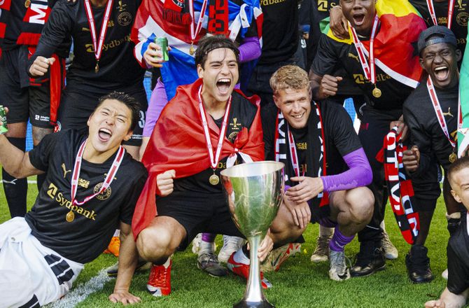 Oddset Pokalen -Simsir takker Gud: Overvejede karrierestop