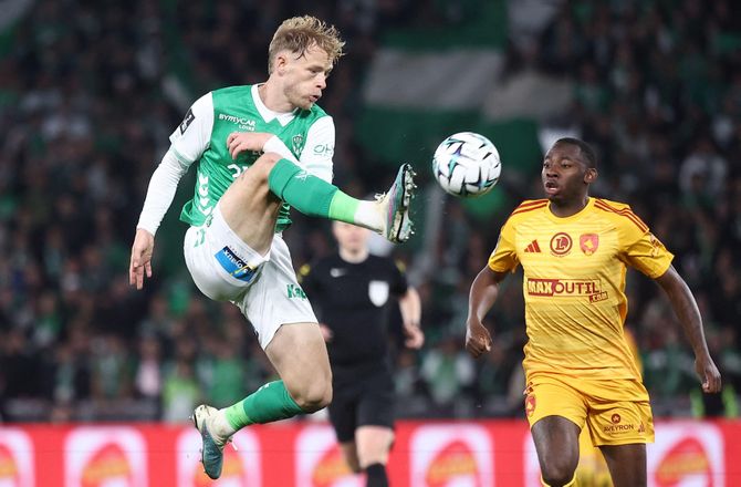 Ligue 2 -St. Etienne tæt på Ligue 1 efter straffedrama