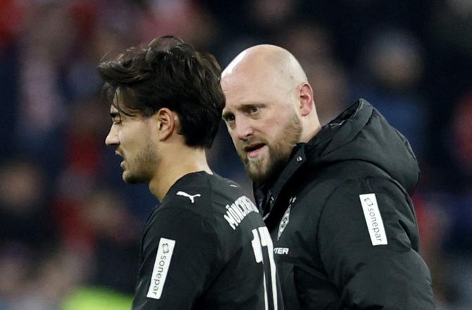 Bundesliga -Gladbach-midt misser resten af sæsonen med karantæne