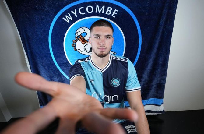 League 1 -Wycombe snupper tidligere Chelsea-midt