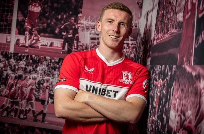 Championship -Newcastle udlejer Matt Targett
