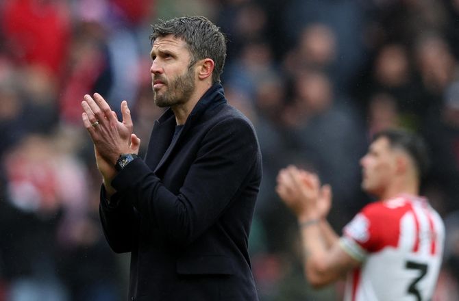 Premier League -Medie: United og Carrick forlænger