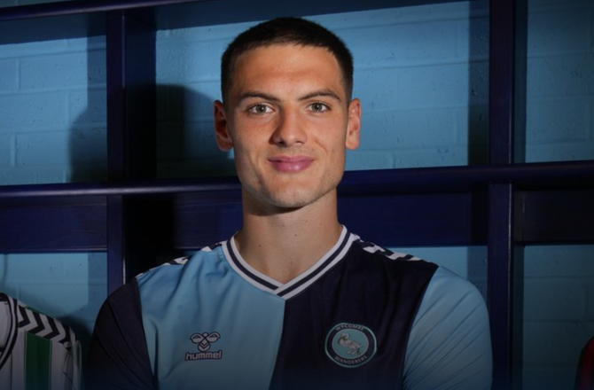 Championship -Wycombe låner West Brom-stopper igen