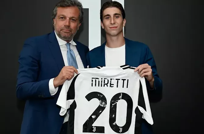 Serie A -Juventus forlænger med midtbanetalent