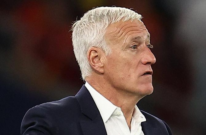 Venskabskampe -Deschamps er træt af vandpauser: Kun godt for TV-kanalerne