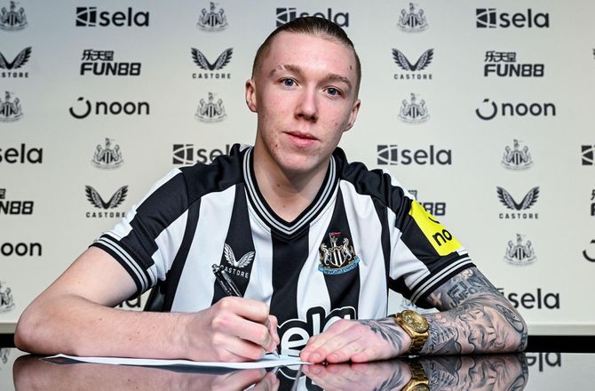Premier League -Bekræftet: Newcastle snupper City-stortalent