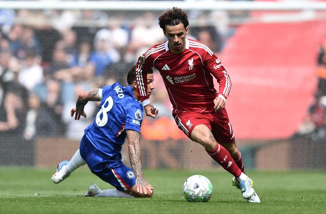 Premier League -Curtis Jones om ny position: Nyder bare at spille
