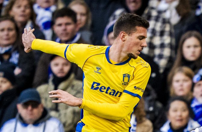 3F Superliga -Brøndby-stopper tilbage i varmen: Det er et sjovt spil, ikke?