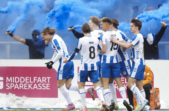 3F Superliga -Pyroshow mod FCK: OB idømmes bøde og tilskuerstraf