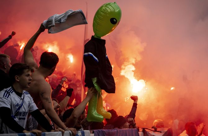 3F Superliga -Ny FCK-bøde: 150.000 kroner for pyro mod FCN