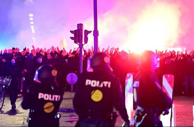 Bold+ -Kort efter ny lov: Antallet af hooligans på himmelflugt