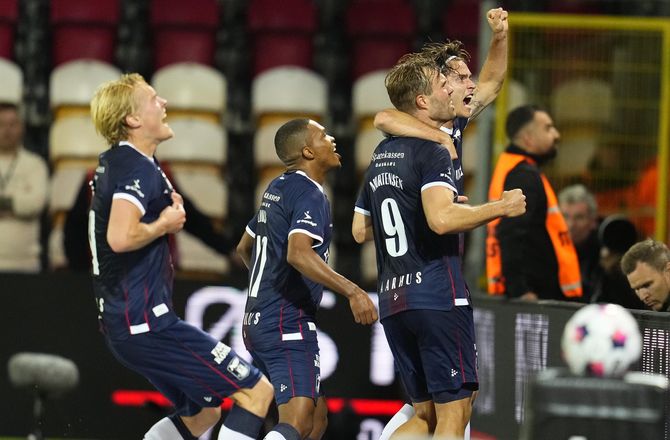 3F Superliga -'Voldsom' AGF-stime og mentalitet: Vi fik skudt meget i skoene