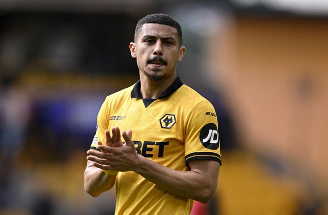 Premier League -Trods nedrykning: Wolves-midt skriver lang kontrakt