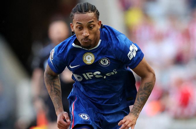 La Liga -Barca intensiverer Joao Pedro-jagt: Deco i London