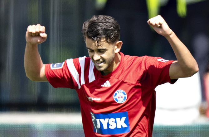 3F Superliga -Ingen Fredrik Carlsen - SIF-boss teaser for transfer
