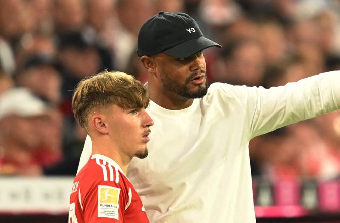 Bundesliga -Kompany lukker Karl-kritik: Alle havde en mening 