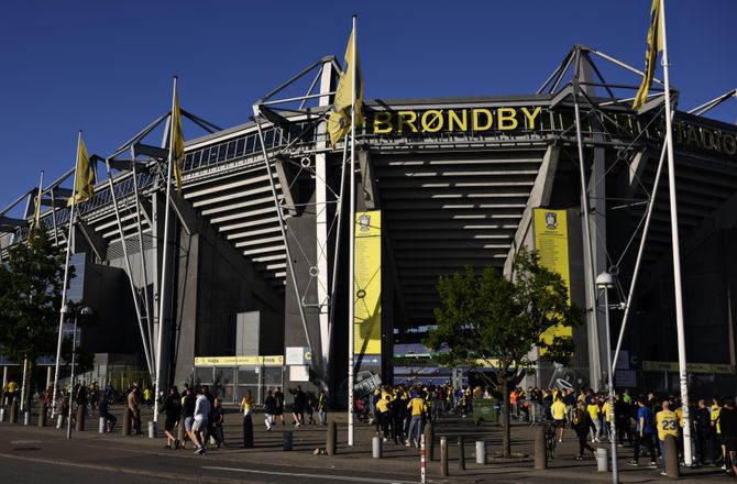 3F Superliga -Brøndby med opfordring til fans: Det må ikke ske