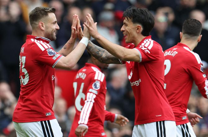 Premier League -Carrick vil have Shaw ind på landsholdet