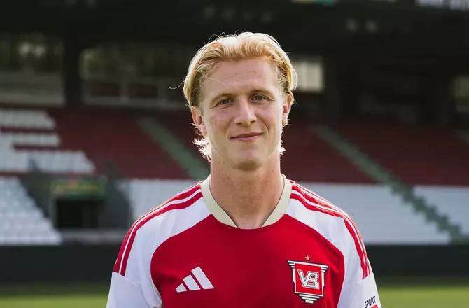 Betinia Liga -Bekræftet: Vejle køber Esbjerg-profil
