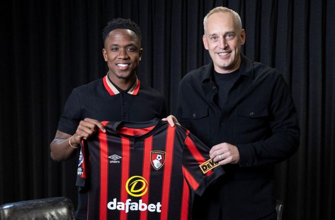 Championship -Bournemouth snupper kantspiller i Leeds