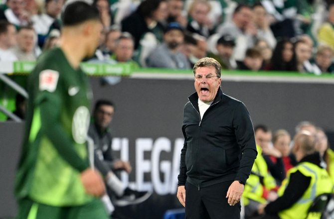 Tyskland Bundesliga Oprykning/Nedrykning -Utilfreds Wolfsburg-chef: Vi var for sløsede
