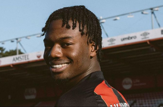 Premier League -Ny Bournemouth-stopper debuterede som 15-årig