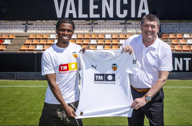 La Liga -Valencia henter belgier i Leeds