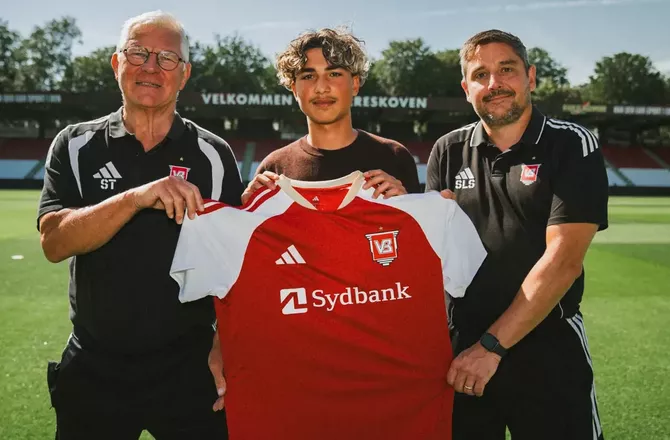 Betinia Liga -Vejle skriver kontrakt med midtbanetalent