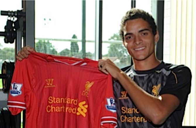 England -Ung Liverpool-forsvarer skifter til Reading