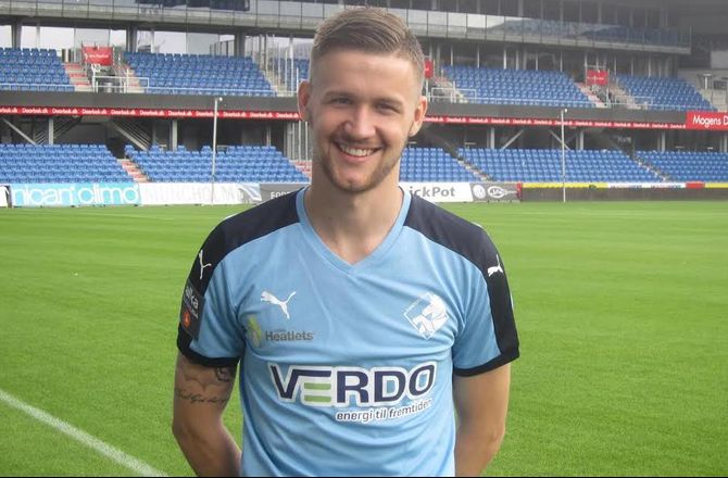 Æresdivisionen -Hollandsk bundprop hapser Parzyszek