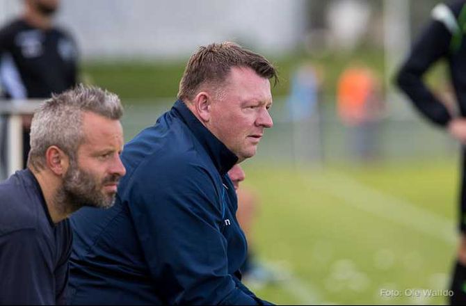 1. Division -Theil forventer at holde på profilerne