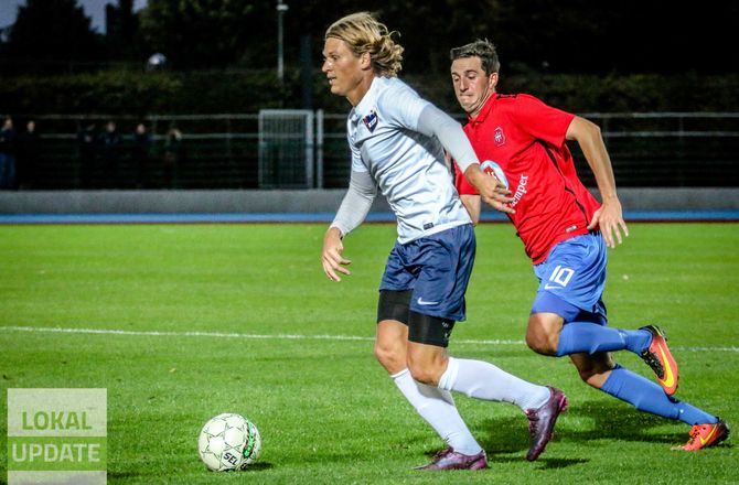 2. Division -B93-kaptajn stopper karrieren