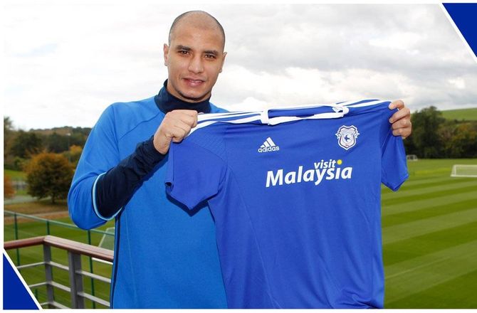 Marouane Chamakh stiller støvlerne på hylden